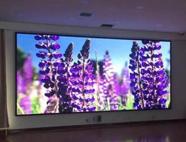 小間距全彩led顯示屏在商顯市場嶄露頭角!