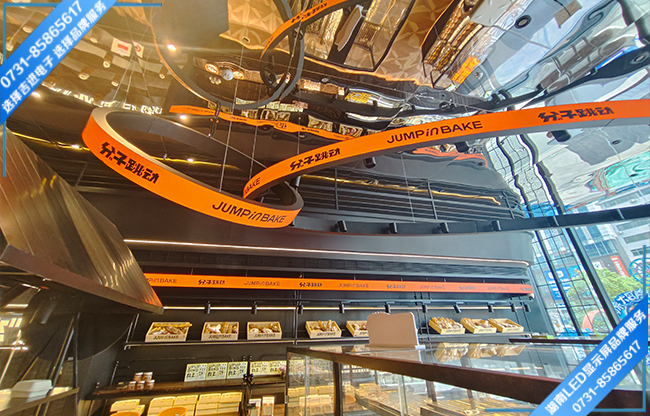 衡陽某糕點店室內軟模組造型屏